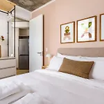Live With Passion - 1 Bedroom With Stunning Views