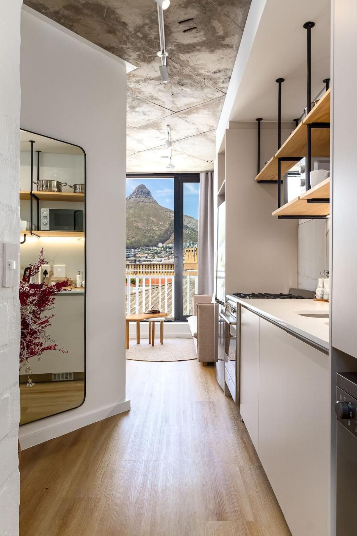Live With Passion - 1 Bedroom With Stunning Views Cape Town